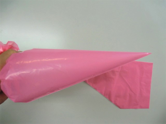 三角袋（絞り袋）ピンク - ポリ袋メーカー・販売なら井口ポリエチレン株式会社